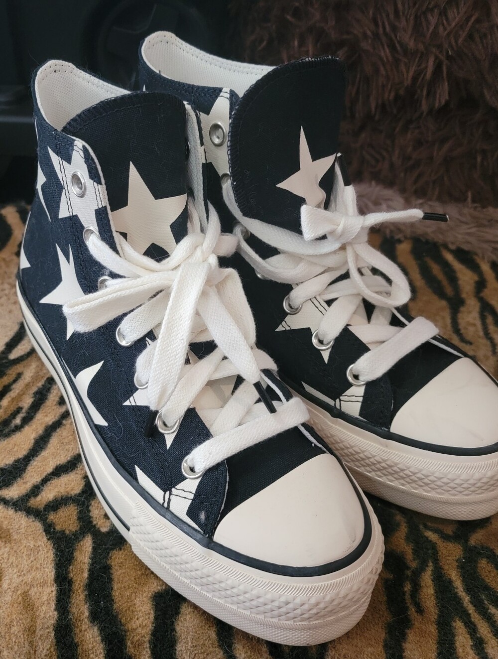 Converse Women’s Black and White Star High-Top Platform Sneakers sz 8.5 - Picture 2 of 8